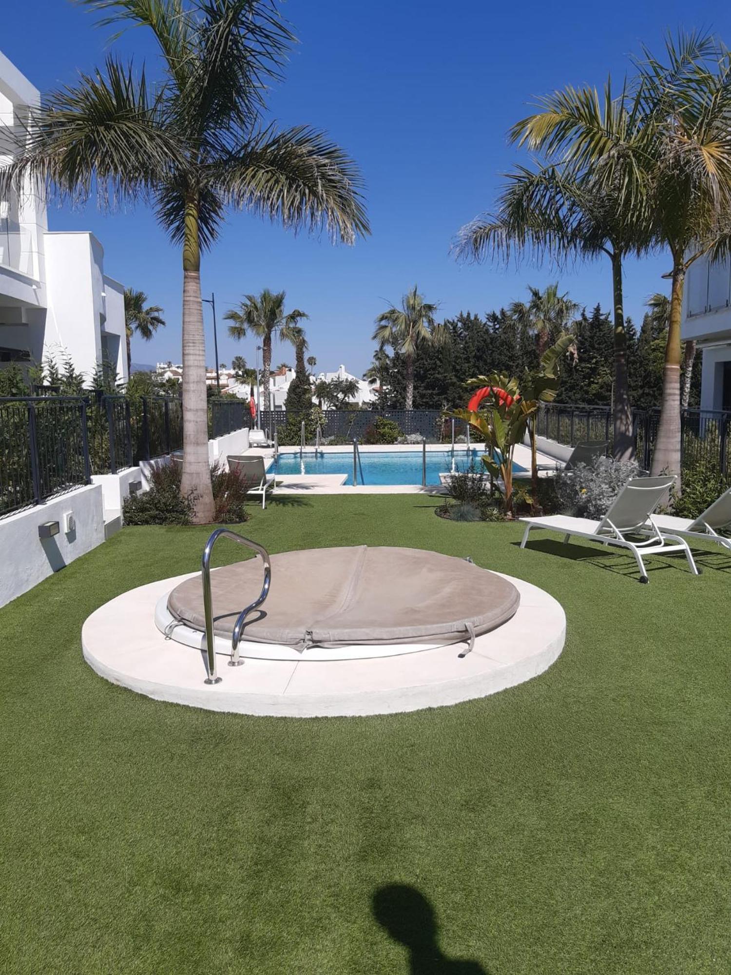Los Miradores Del Sol By Mar Holidays Estepona Esterno foto