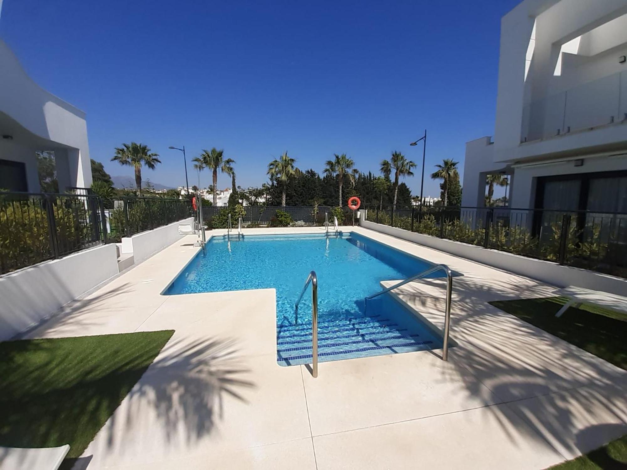 Los Miradores Del Sol By Mar Holidays Estepona Esterno foto